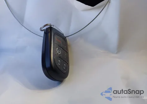 2014 Jeep Cherokee Limited из США, поврежденный, VIN 1C4PJLDB5EW113133